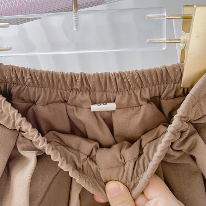 طقم أطفال بياقة وتنورة مطوية 