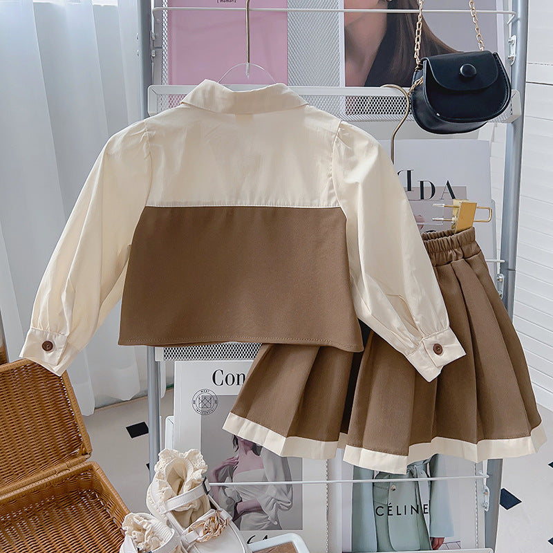 طقم أطفال بياقة وتنورة مطوية 