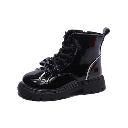 Bota con cordones para mujer y niño 