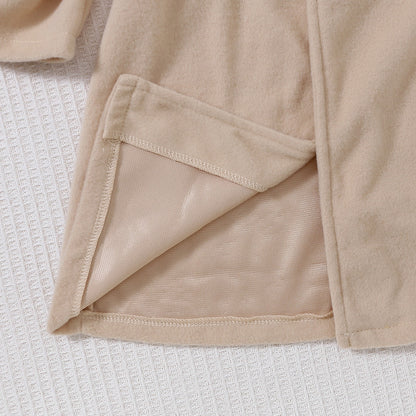 معطف بناتي مع تفاصيل فيونكة وقبعة 