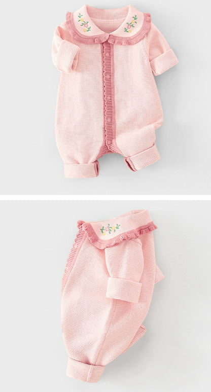 Mono floral de punto para bebé con gorro 