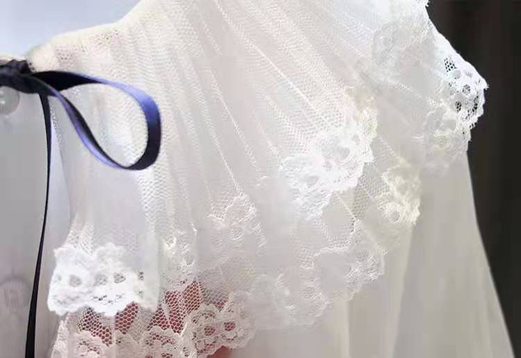 طقم أطفال مكون من قميص بياقة دانتيل + ​​بنطال جينز 