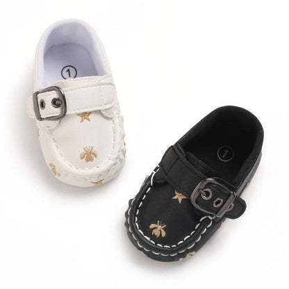 Zapatos con hebilla 