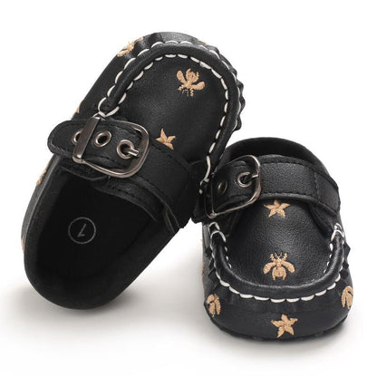 Zapatos con hebilla 