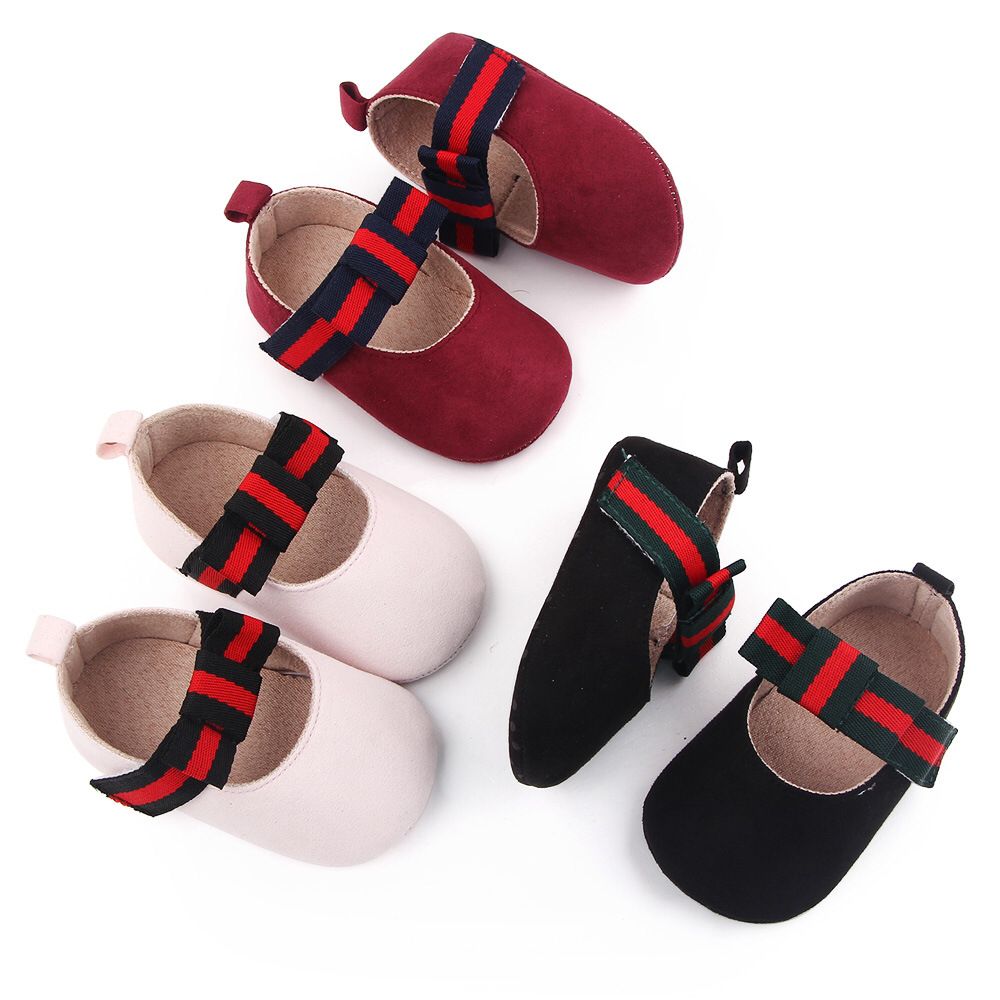 Zapatos con lazo