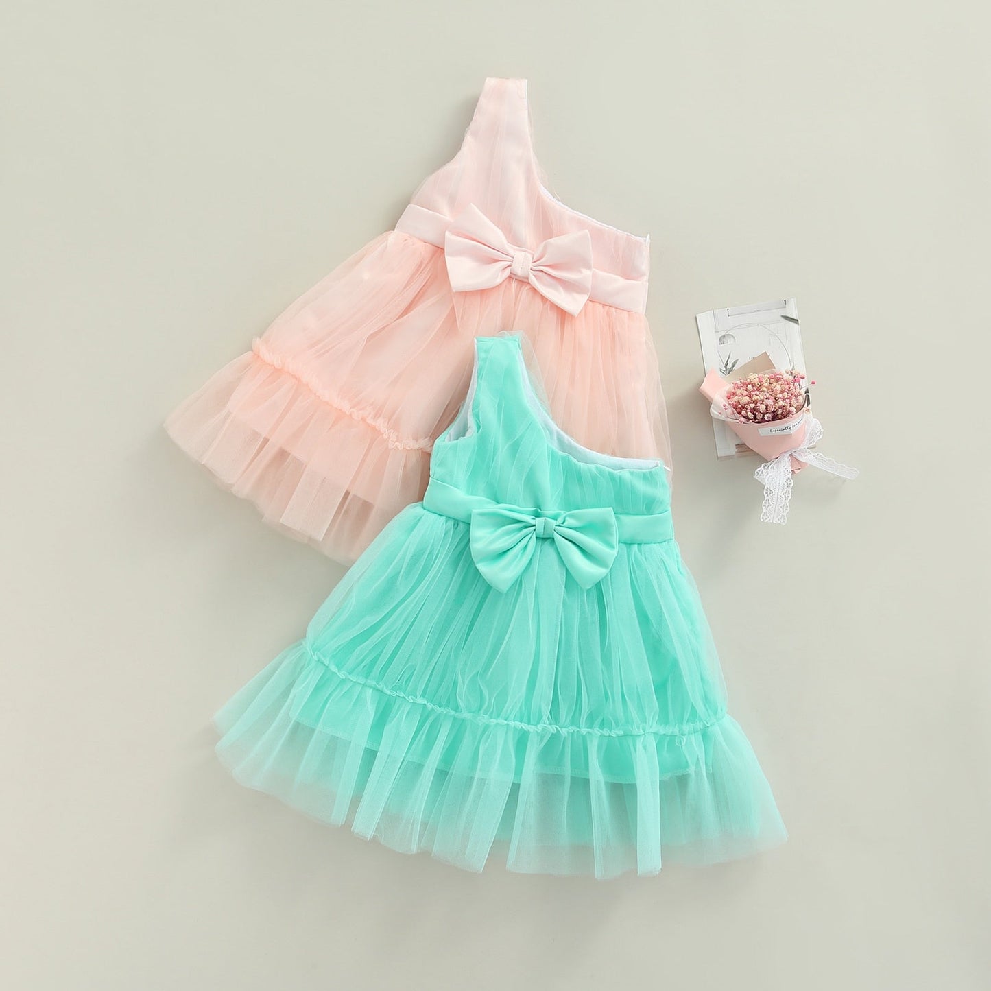 Vestido de tul con lazo 