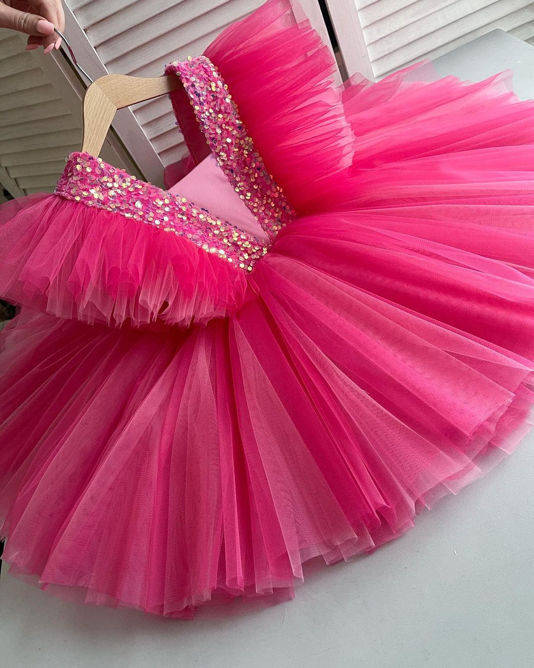 Vestido de fiesta de tul con lazo 