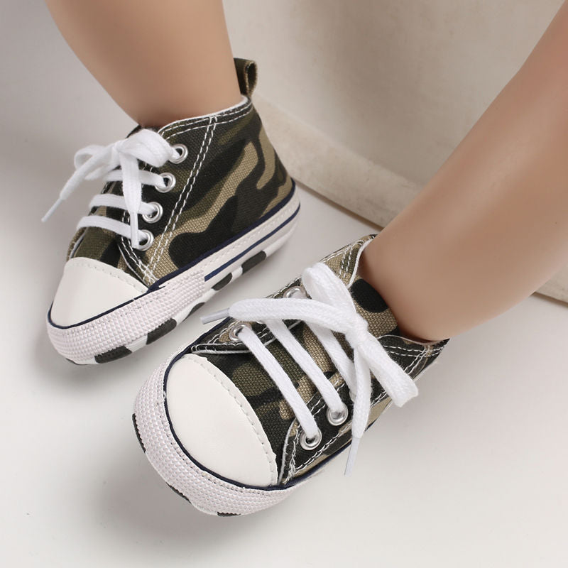 Tenis de colores estrella para bebés y niños pequeños