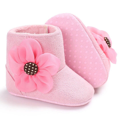 Bebé niña bota