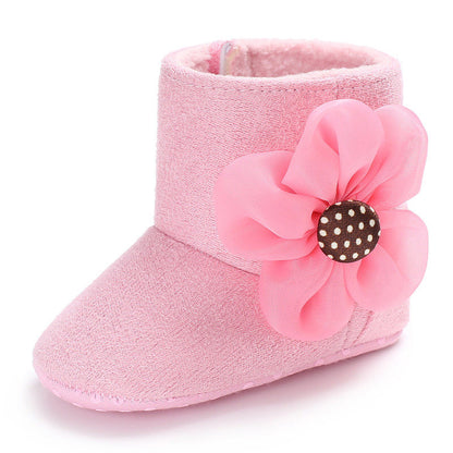 Bebé niña bota