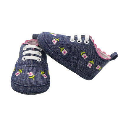 Zapatillas deportivas con bordado para bebé