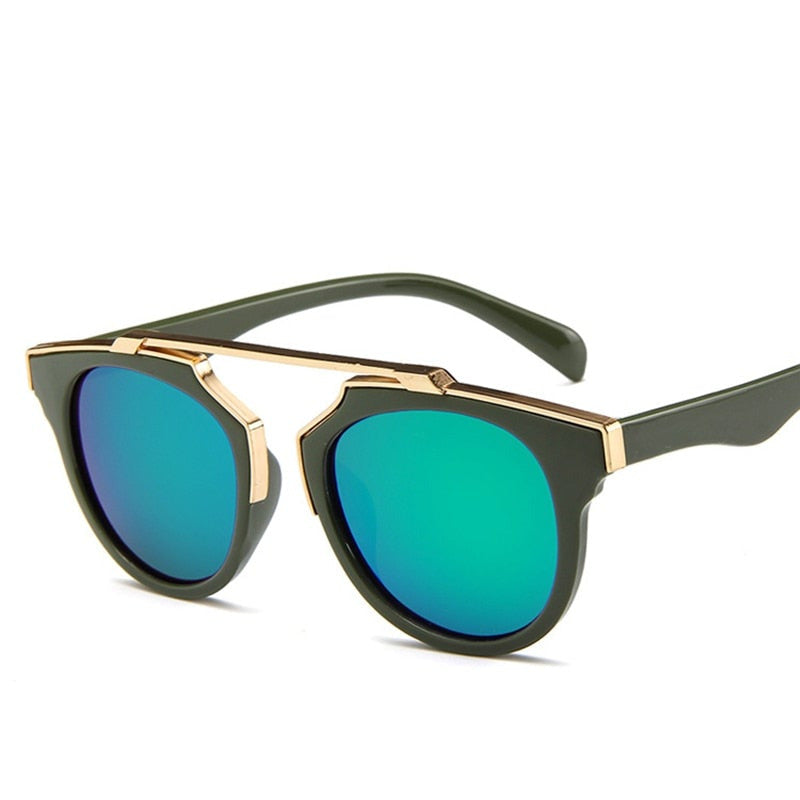 Gafas de sol elegantes y modernas 