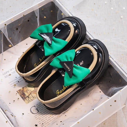 Moda de zapatos con lazo