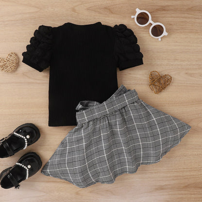 Conjunto de 2 piezas de blusa abullonada de manga corta + falda a cuadros con cinturón 
