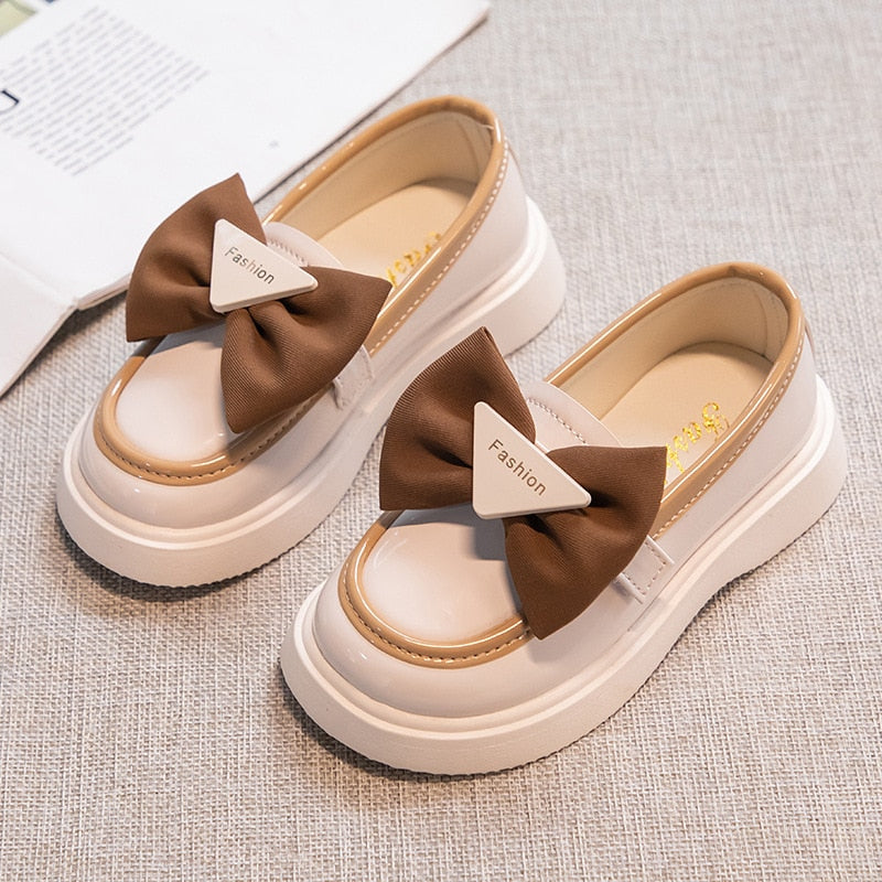 Moda de zapatos con lazo