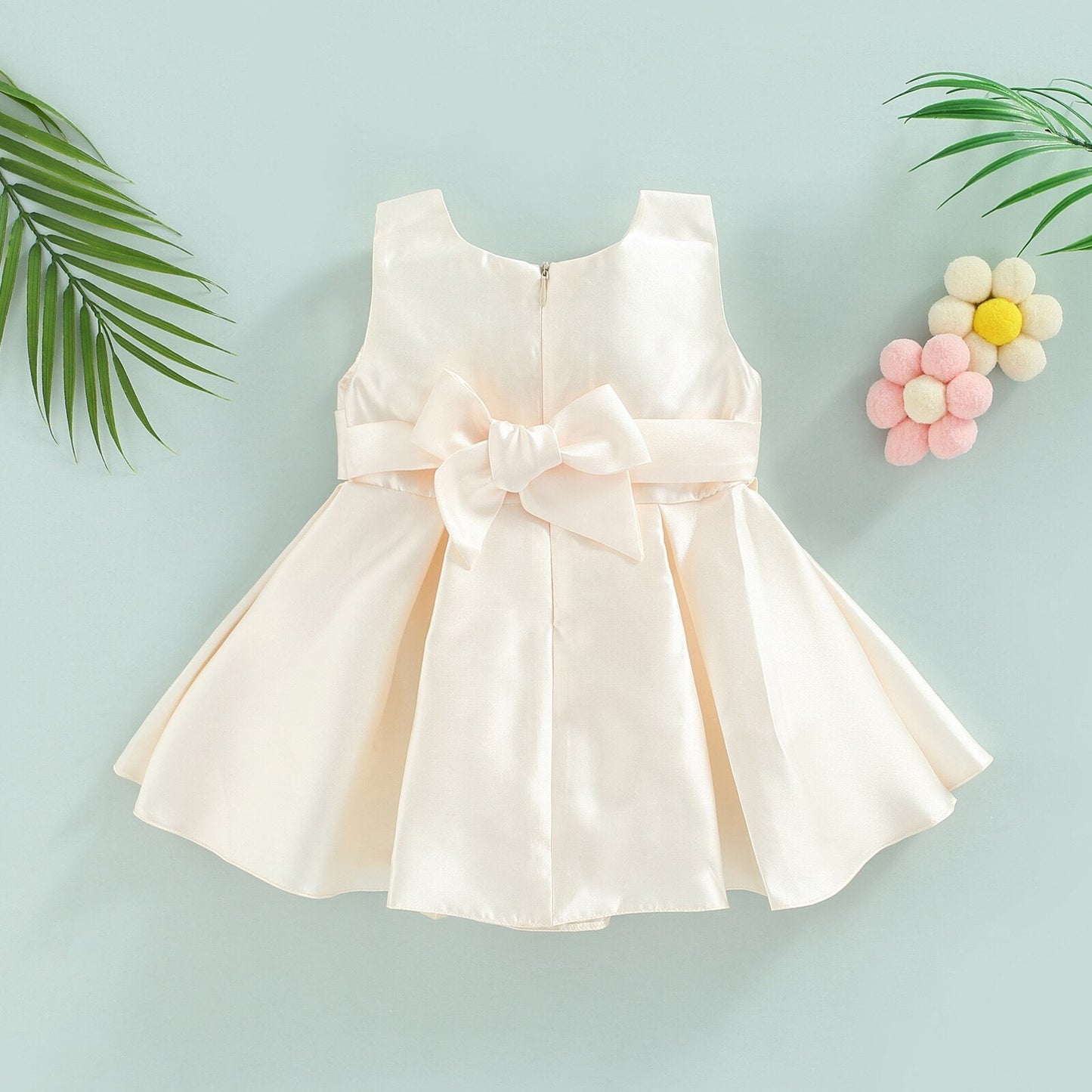 Vestido con lazo 