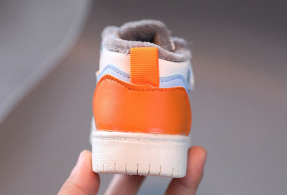 Zapatillas deportivas coloridas y divertidas 