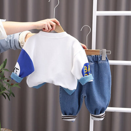 Conjunto de 2 piezas de sudadera y jeans lavados con diseño de pulpo para niños