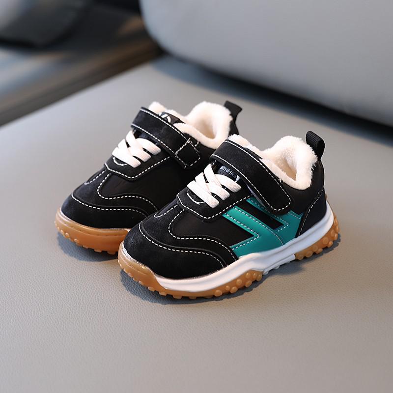 Zapatillas deportivas de piel AD 