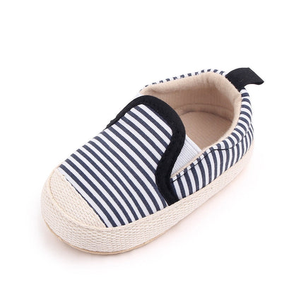 Zapatos básicos para niños y niñas 