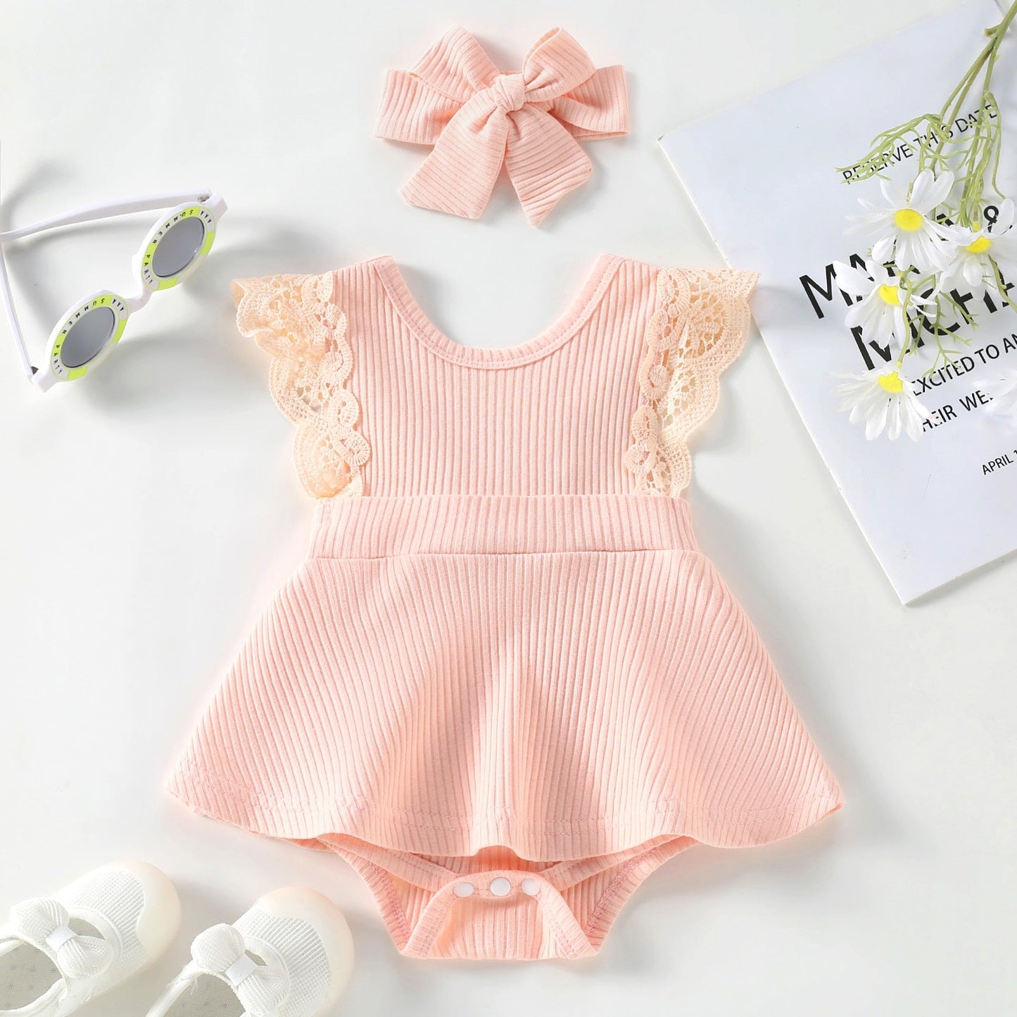 Conjunto de mono y diadema de colores caramelo