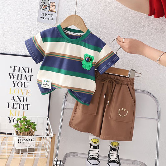 Conjunto de verano infantil de astronauta