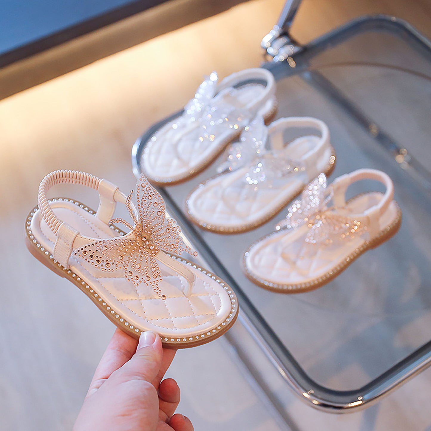Sandalias de mariposa 