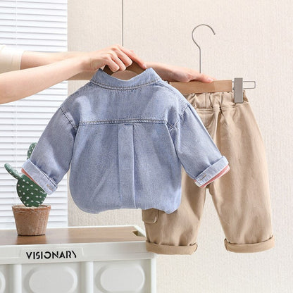 Conjunto infantil de 3 piezas con chaqueta vaquera