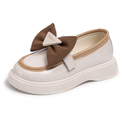 Moda de zapatos con lazo