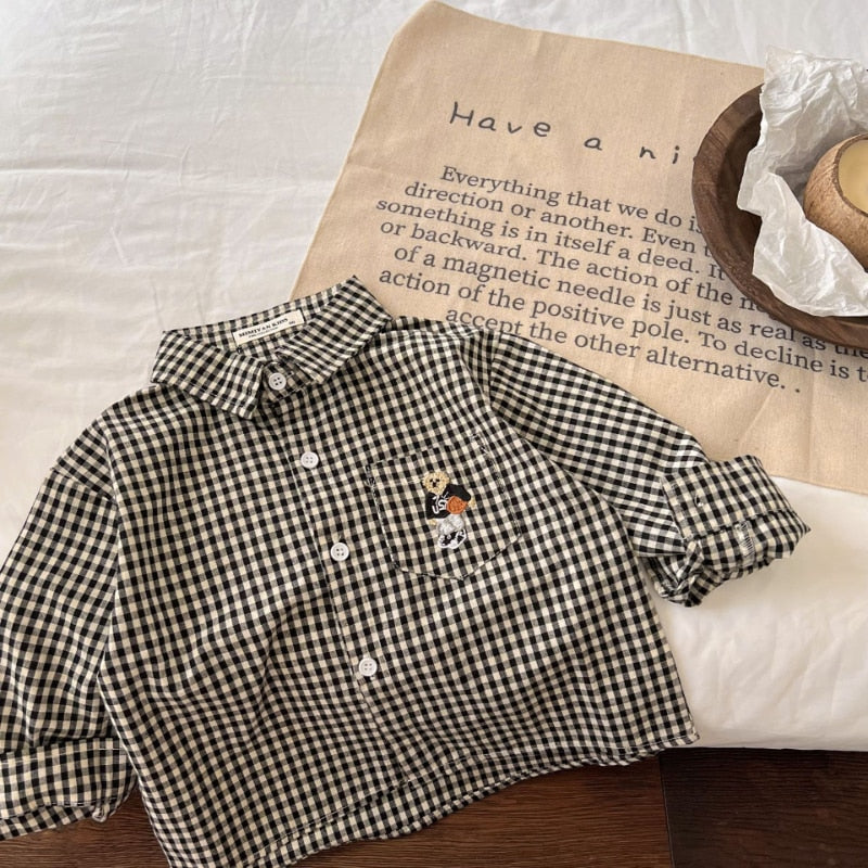 Camisa con botones de oso