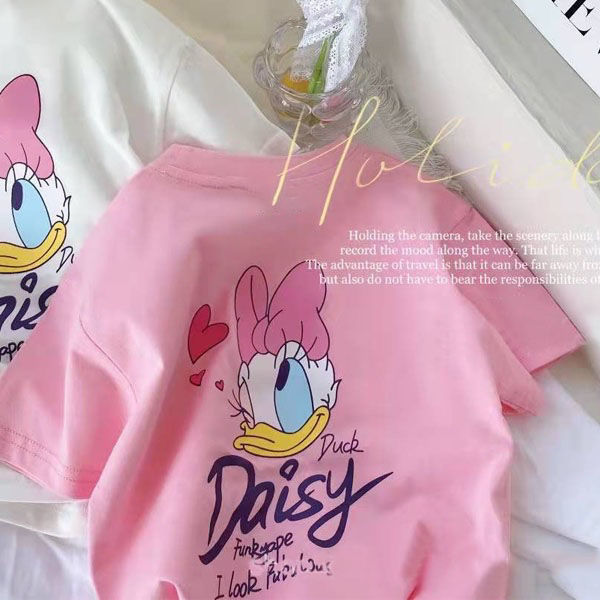 Camiseta con el personaje Daisy 