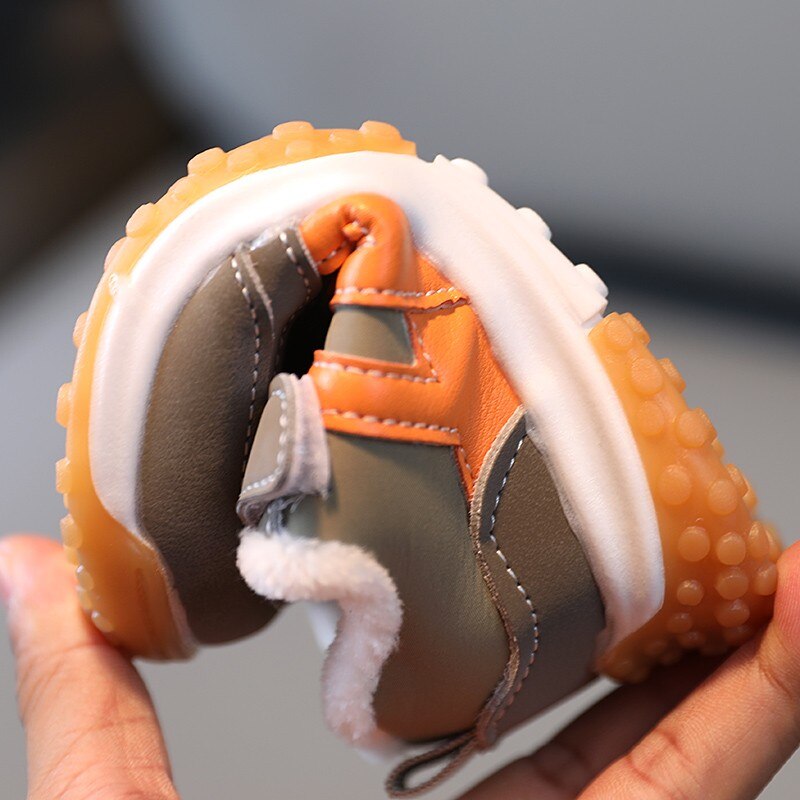 Zapatillas deportivas de piel AD 