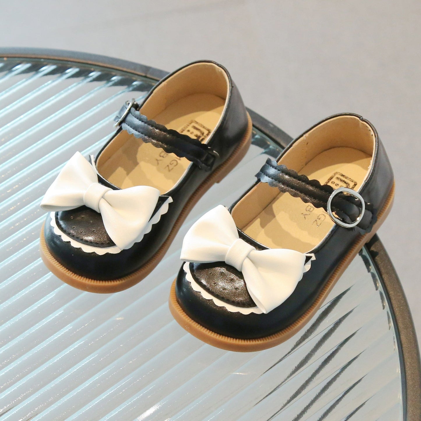 Zapato de lazo 
