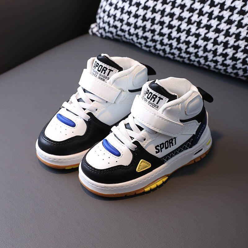 Zapatillas deportivas con velcro 