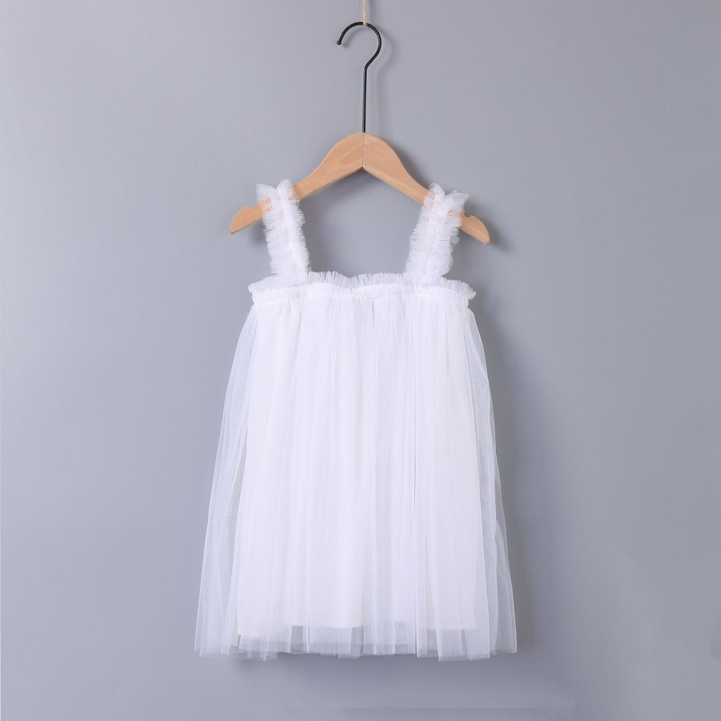 Vestido de tul con tirantes para niña 