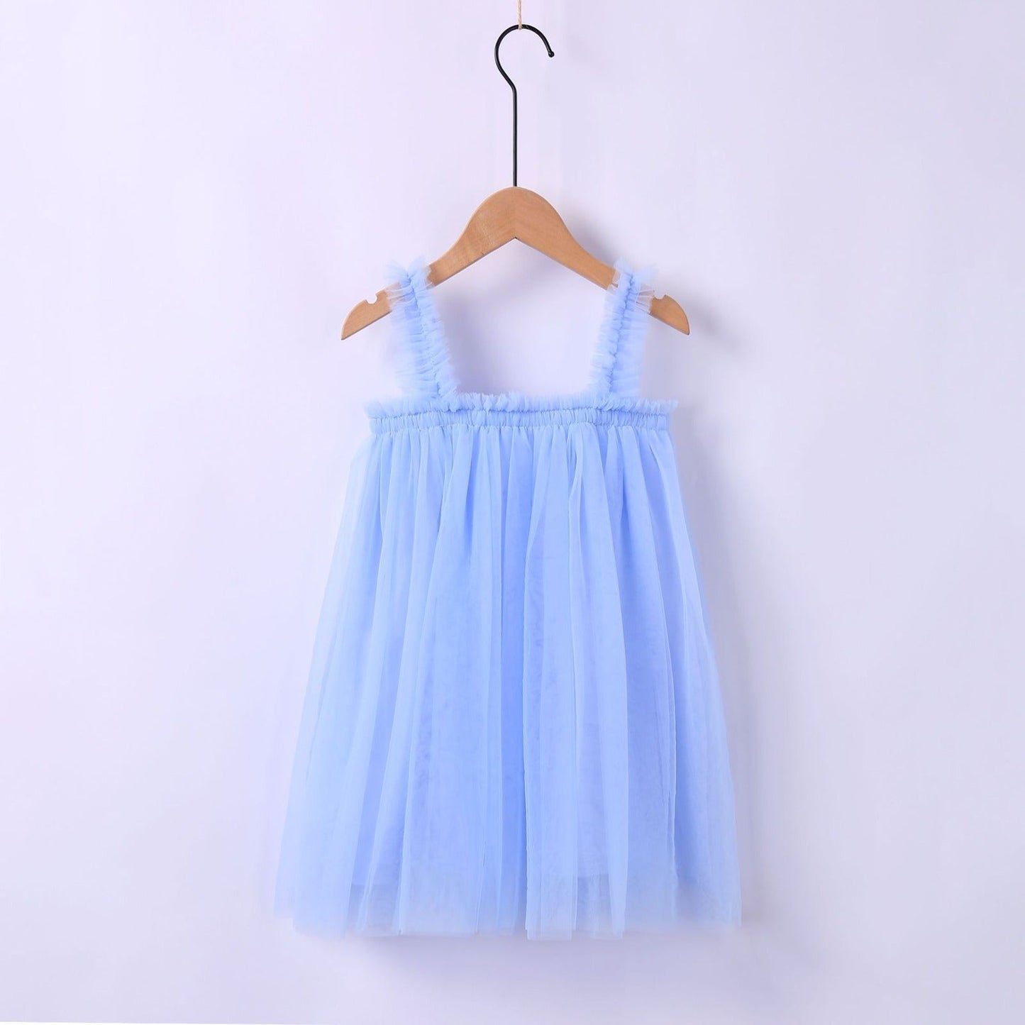 Vestido de tul con tirantes para niña 