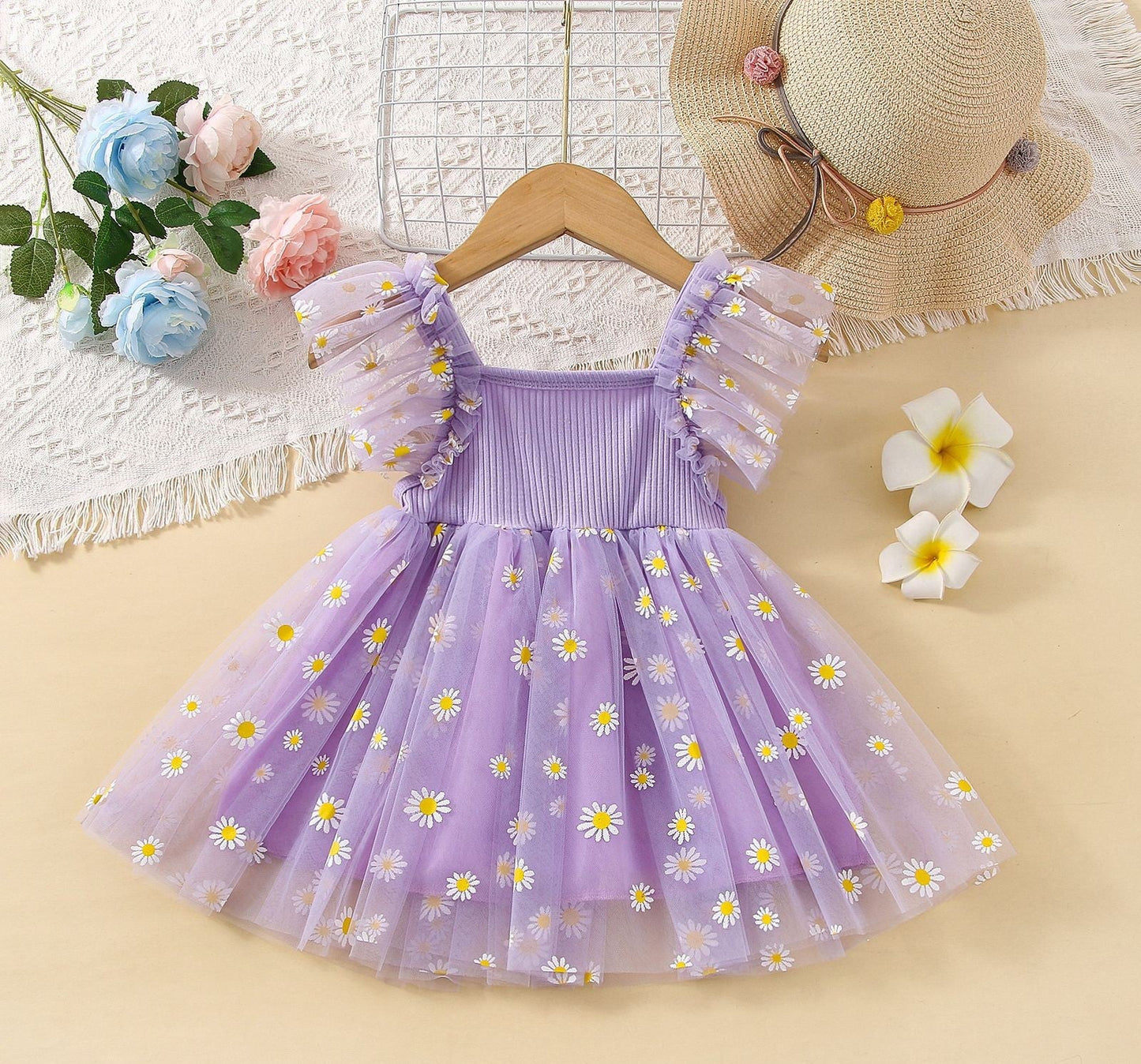 Vestido de margaritas de tul para niña 