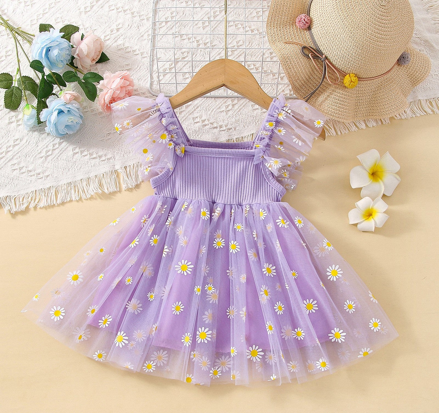Vestido de margaritas de tul para niña 