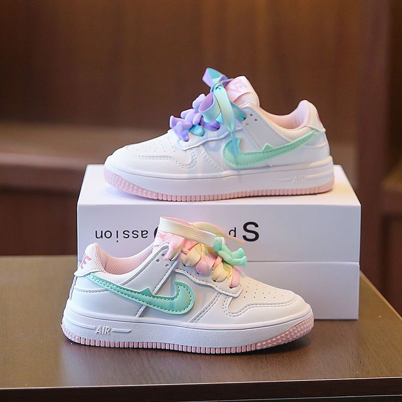 Colores de las zapatillas NK Bear para niños 