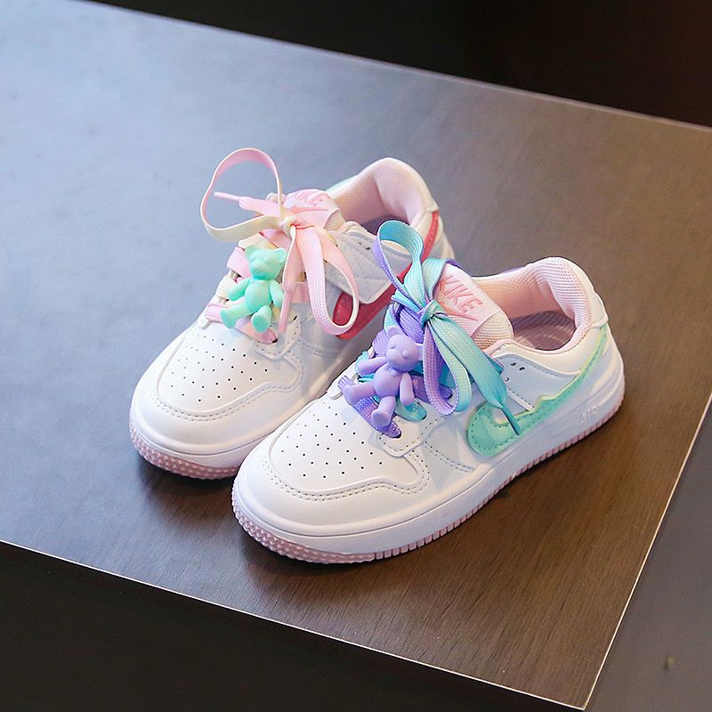 Colores de las zapatillas NK Bear para niños 