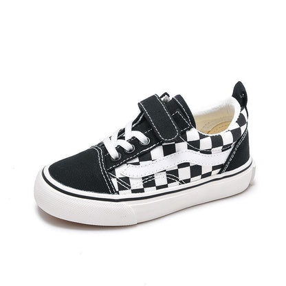 Zapatillas de ajedrez para niños 