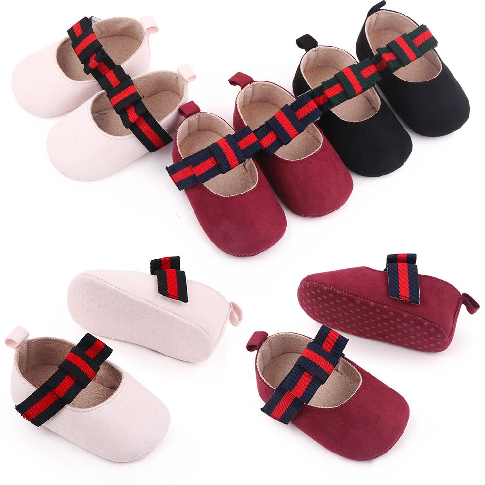 Zapatos con lazo