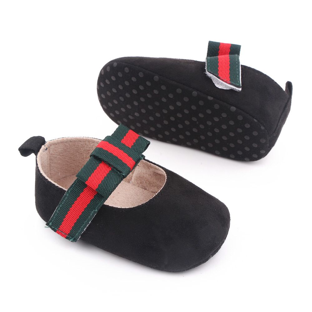 Zapatos con lazo